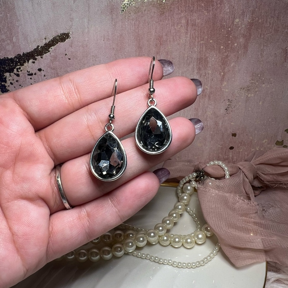 ✨🖤Black Diamond Large Swarovski Crystal Teardrop Dangle Drop Earrings🖤✨